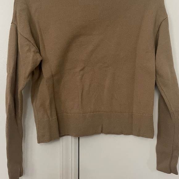 Aritzia Wilfred Cyprus sweater - Picture 4 of 5